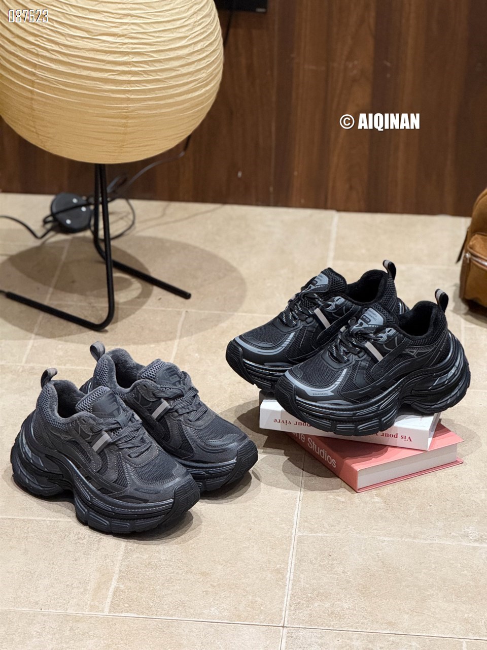 【单双可补货】新款特殊材质厚底老爹鞋SA5597-7