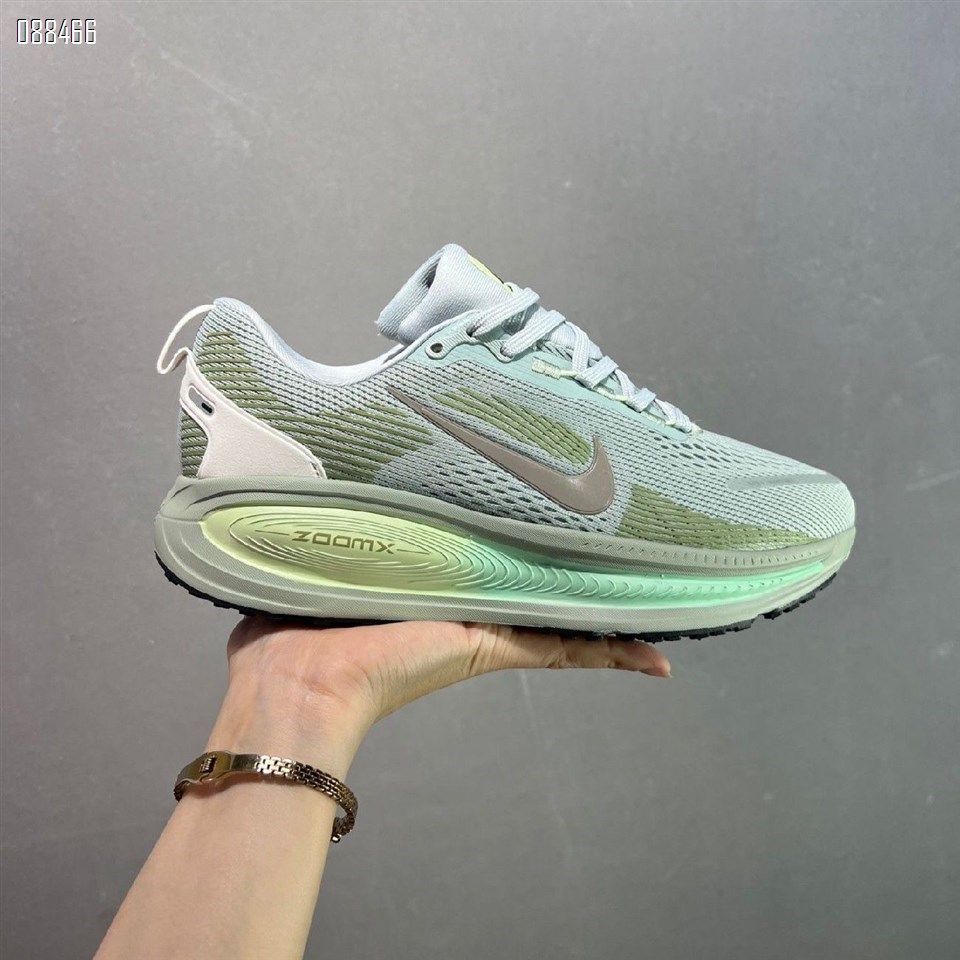 【单双可补货】新款舒适减震防滑 Nike VOMERO 18 IM7349-331