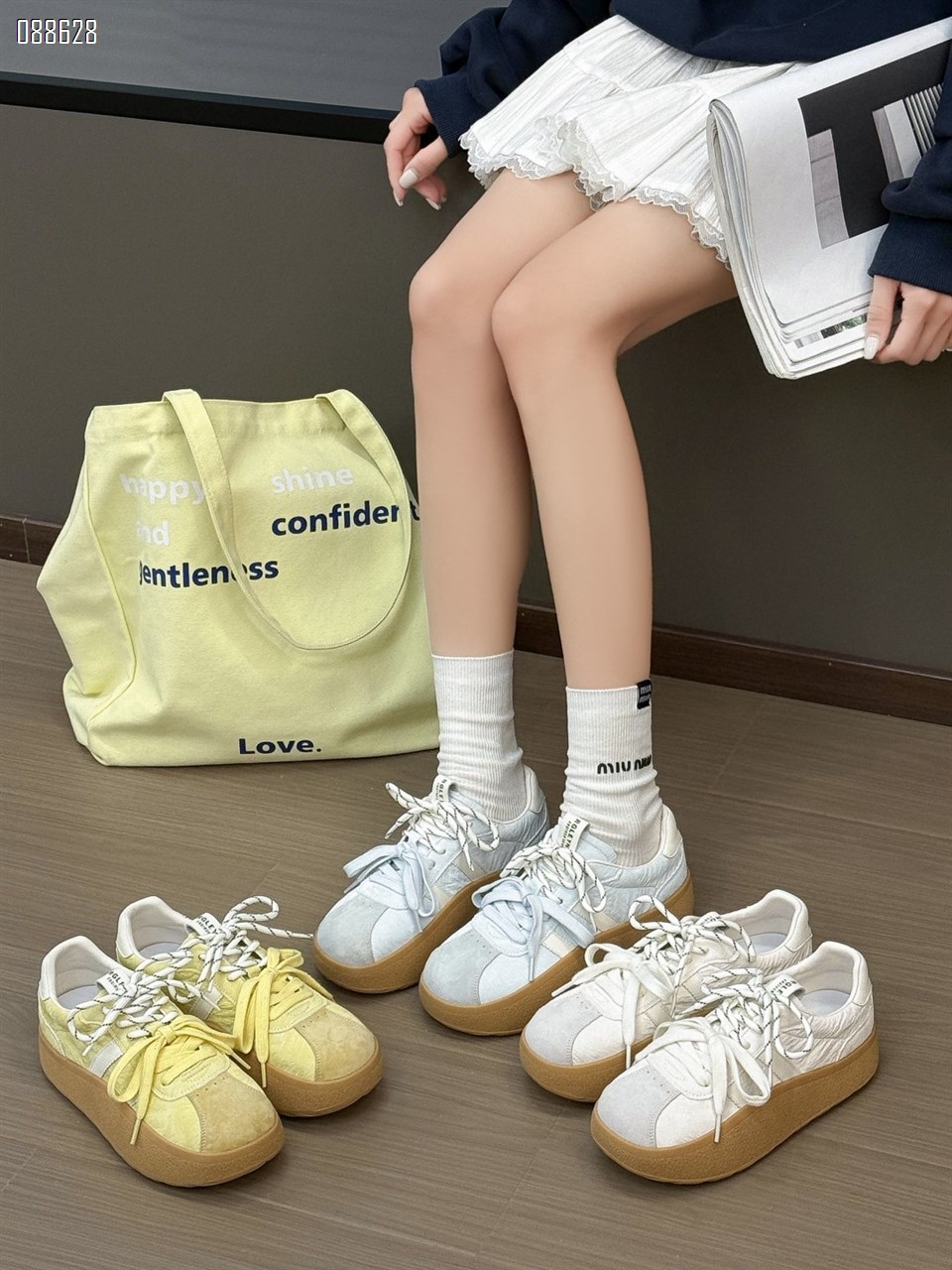【单双可补货】新款厚底小个子百搭休闲小白鞋SA2663