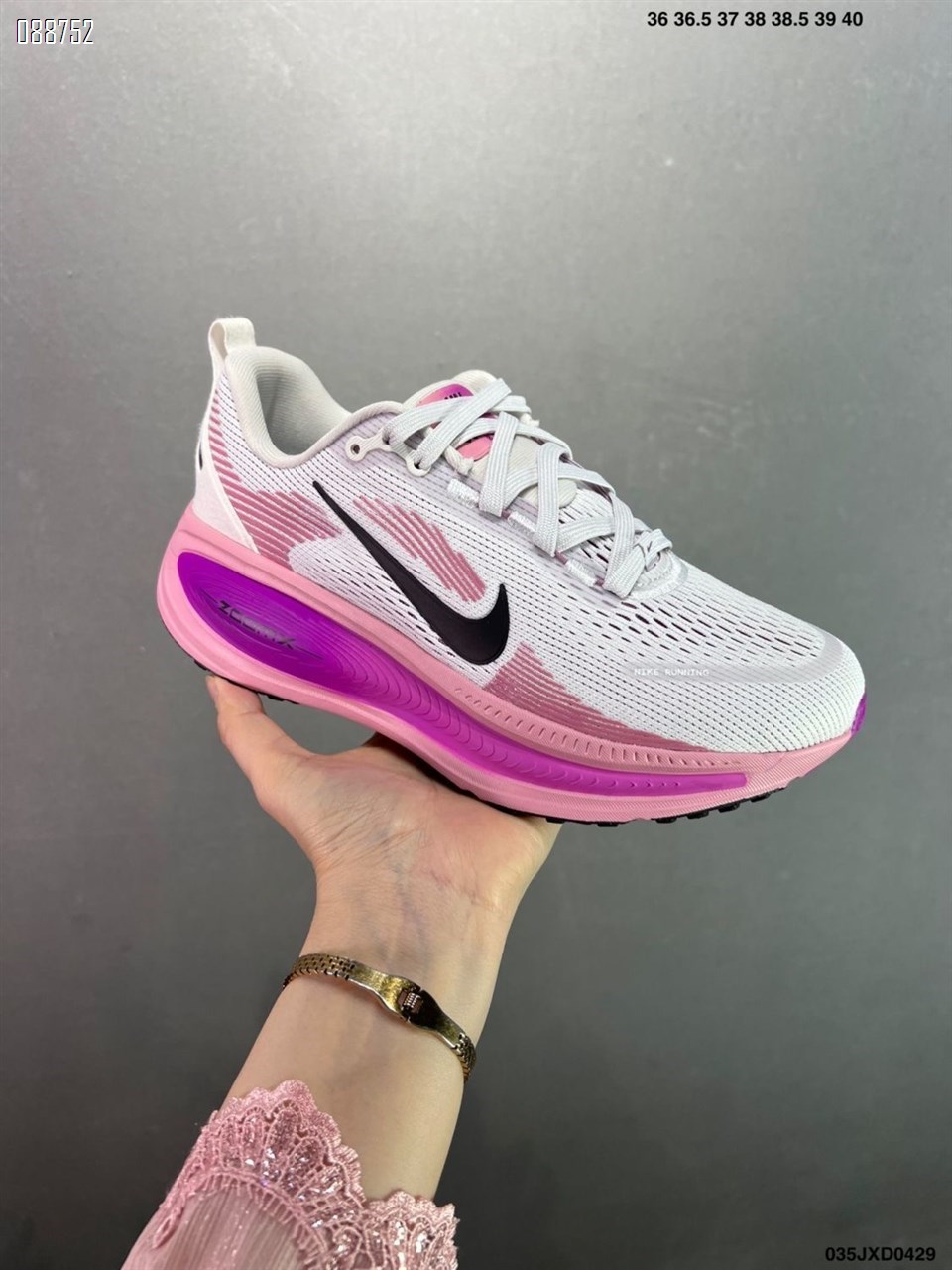 【单双可补货】新款Nike VOMERO 18 耐克 舒适减震防滑 低帮跑步鞋 SA IM7349-331
