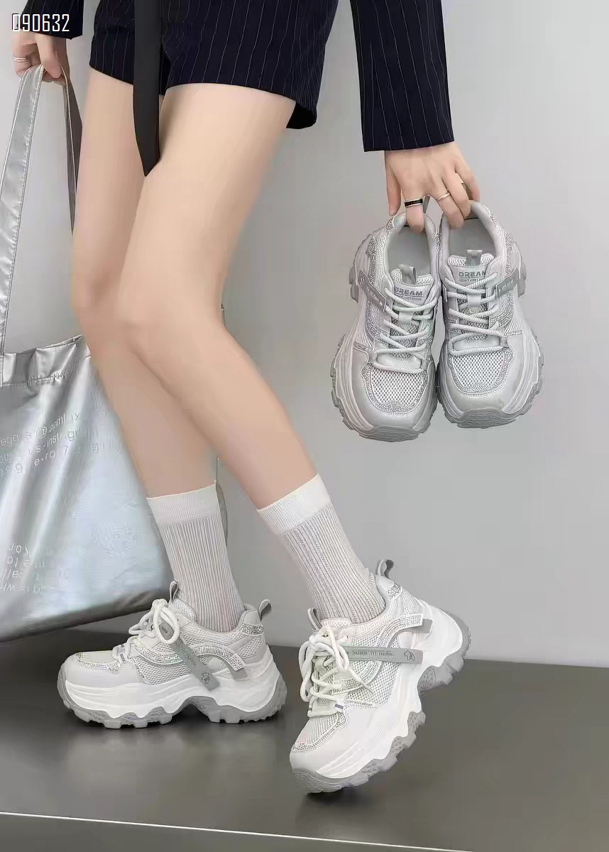 【单双可补货】新款法式时尚爆款水钻网面百搭休闲厚底老爹鞋SA3161-1