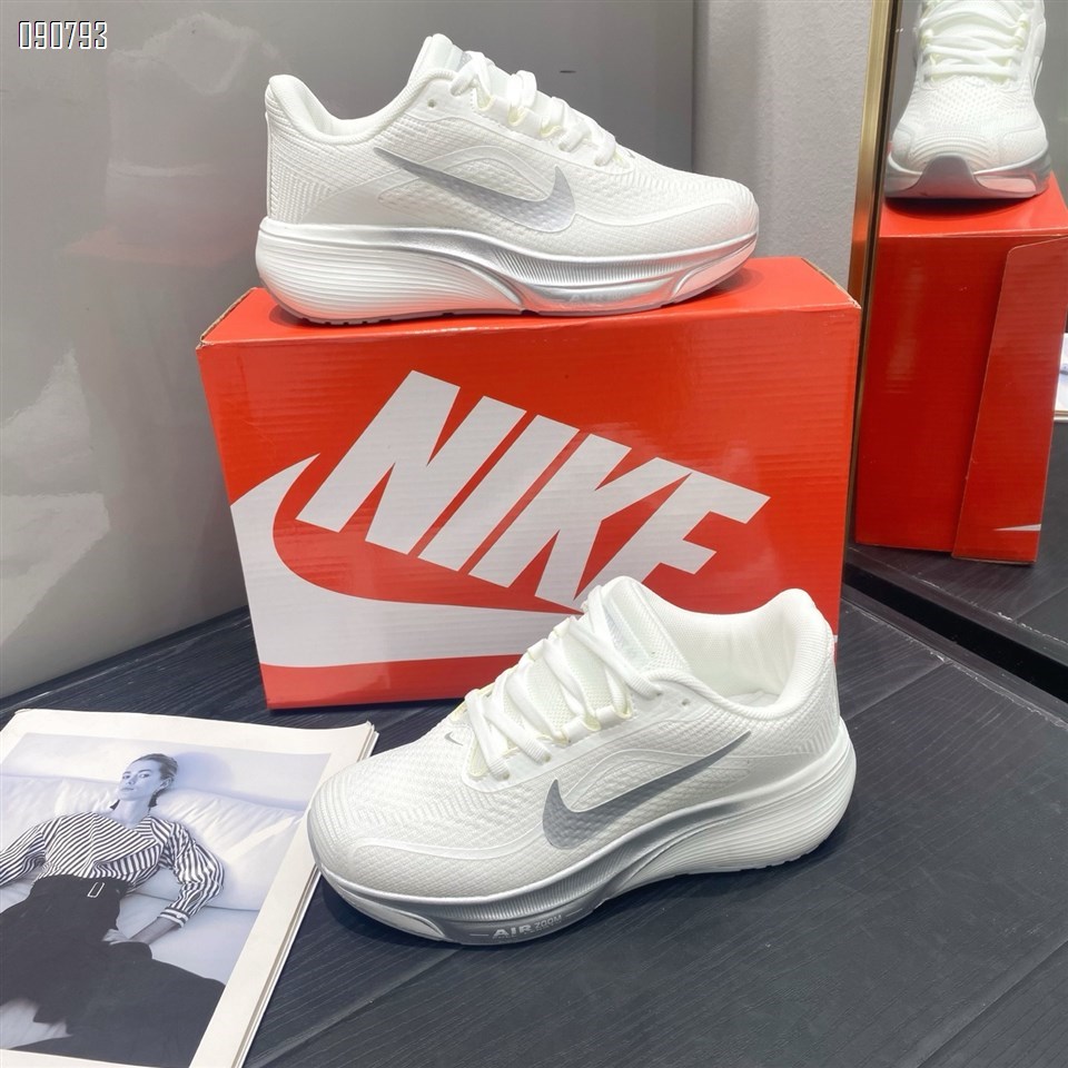 【单双可补货】新款Nike Zoom飞马42代针织休闲运动鞋SA111