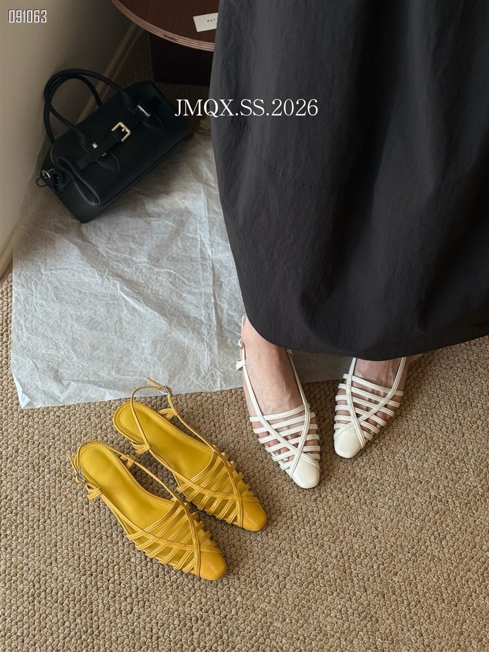 【单双可补货】新款包头后空女凉鞋SA9851