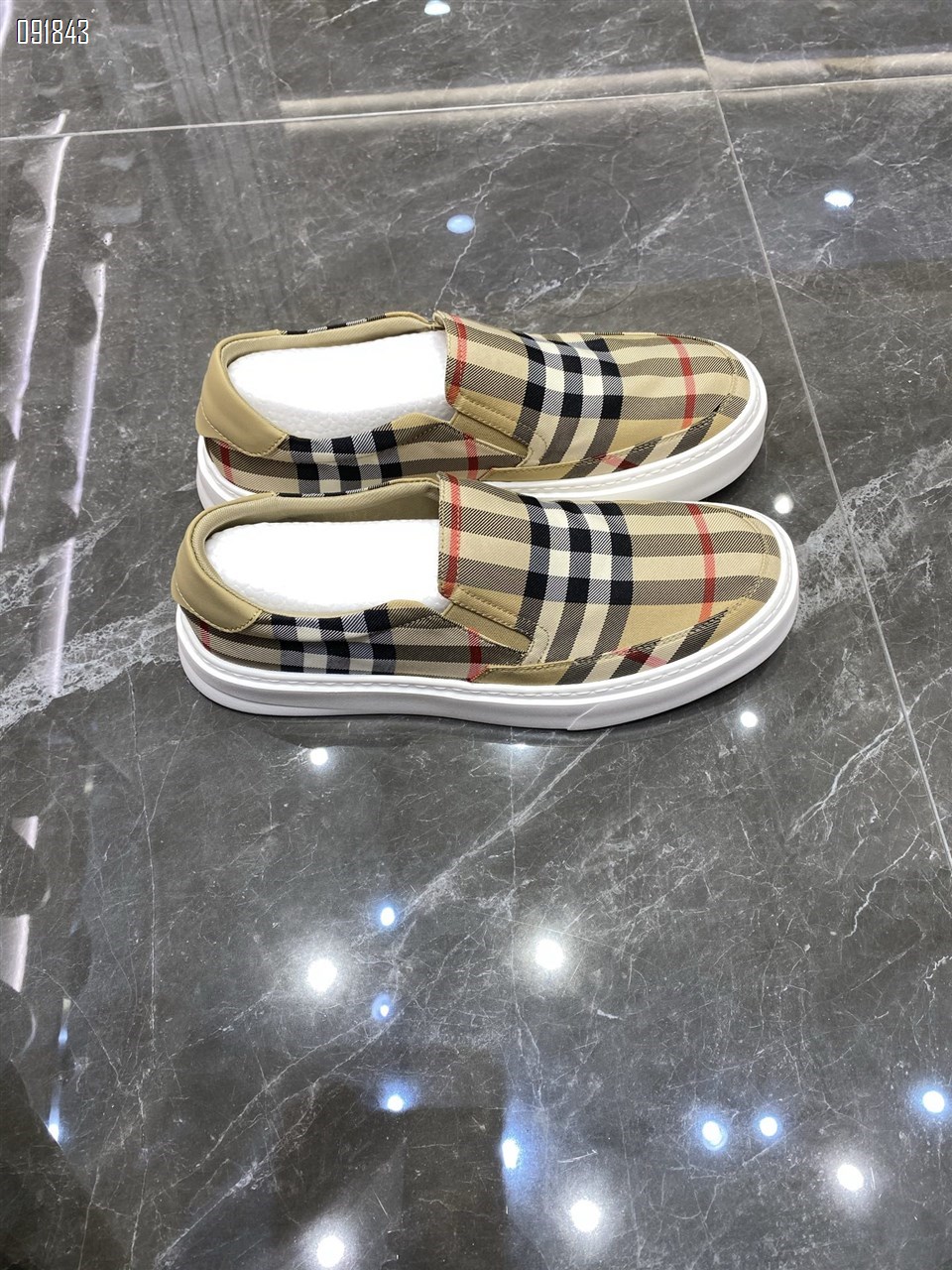 【单双可补货】新款休闲鞋SA7632