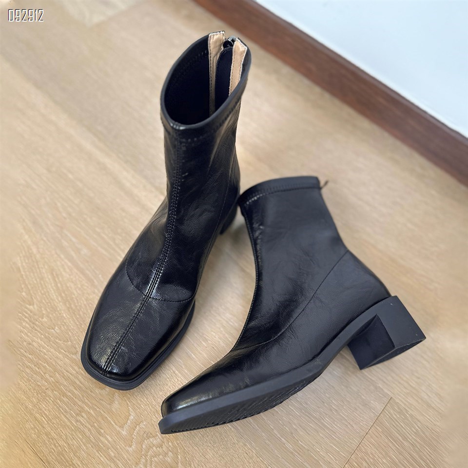 【单双可补货】新款方头马丁靴小个子粗跟显瘦瘦靴SA8913